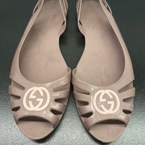 Authentic!! Gucci flats!